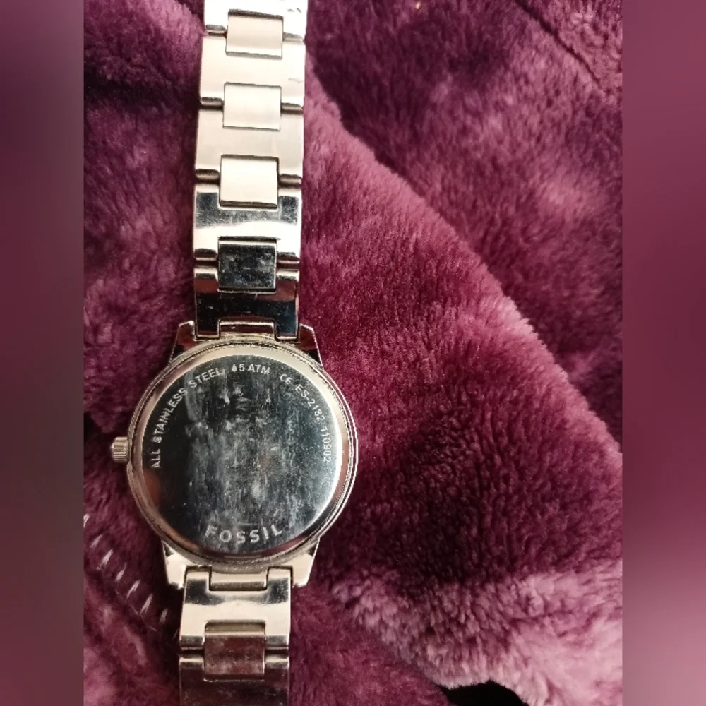 Fossil ES2182 Black and silver tone. Stainless steel
